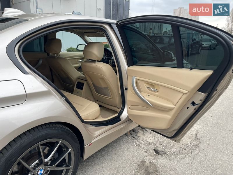 Седан BMW 3 Series 2012 в Киеве