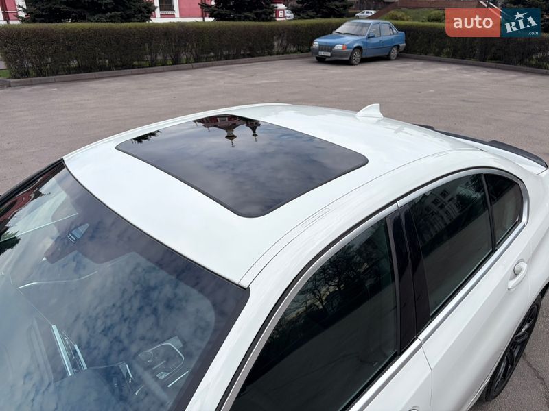 Седан BMW 3 Series 2021 в Каменском