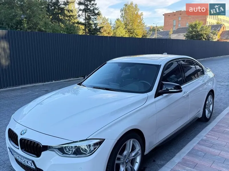 BMW 3 Series 2016 VIN WBA8E5C3XHK388861 фото оголошення 2 з 67