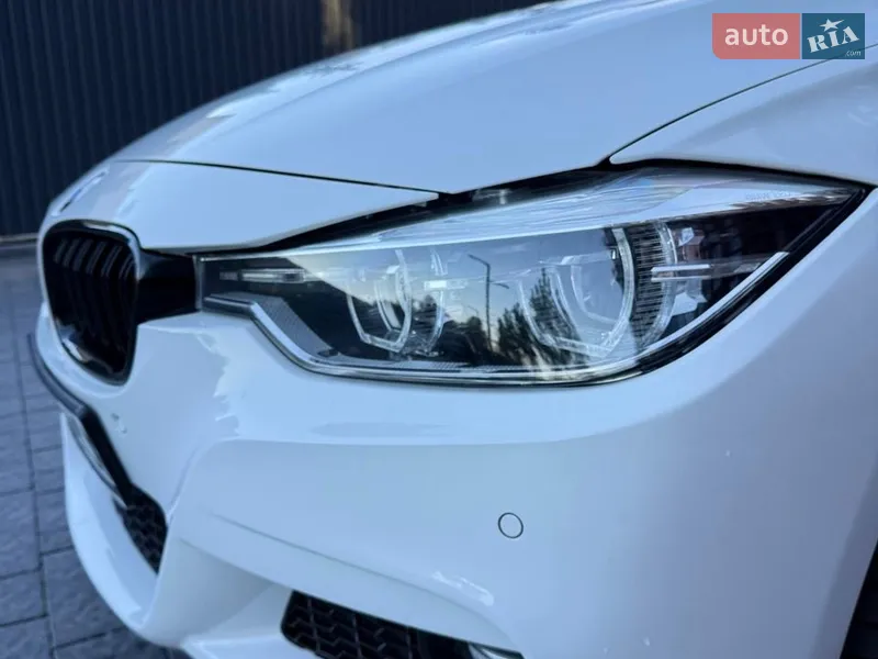 BMW 3 Series 2016 VIN WBA8E5C3XHK388861 фото оголошення 14 з 67