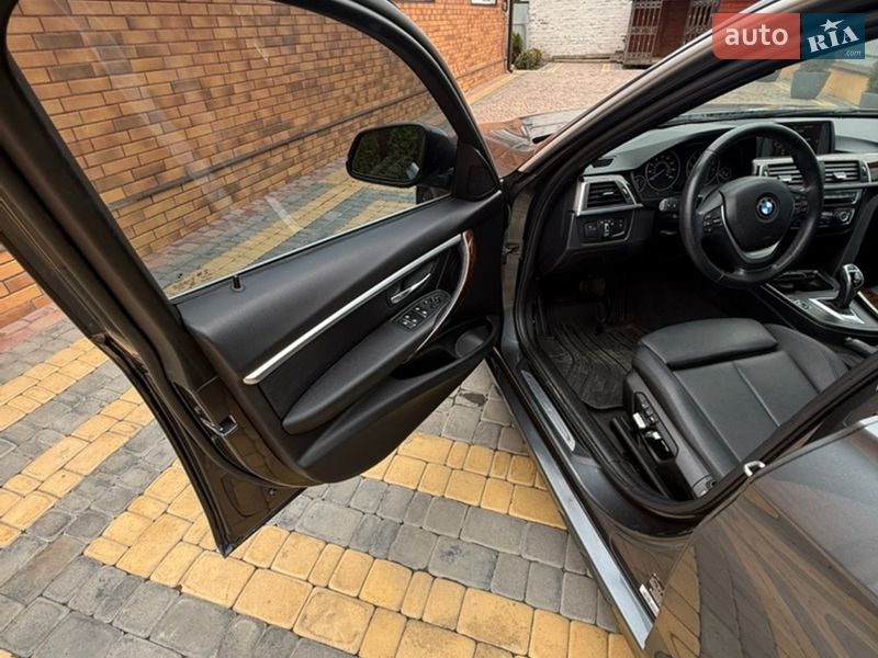 Седан BMW 3 Series 2017 в Фастові