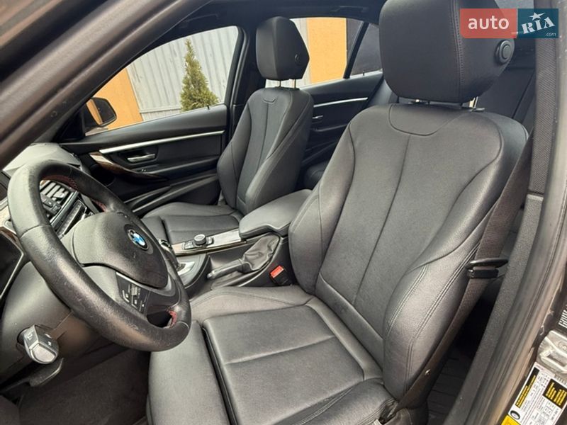 Седан BMW 3 Series 2017 в Фастові