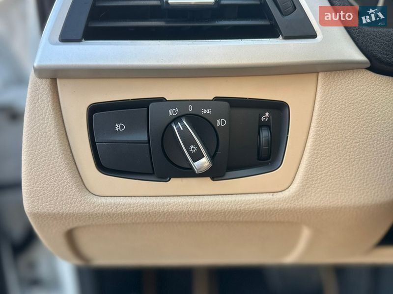 Седан BMW 3 Series 2017 в Луцке