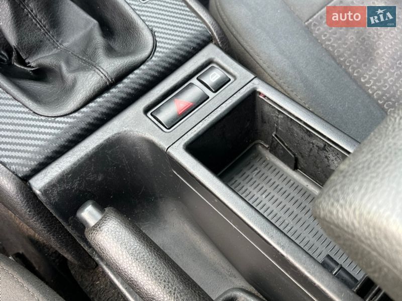 Седан BMW 3 Series 2003 в Хмельницькому