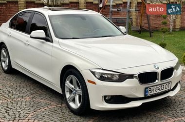 Седан BMW 3 Series 2014 в Чернівцях