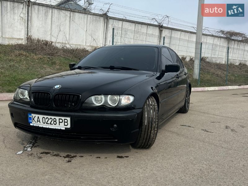 Седан BMW 3 Series 2002 в Киеве
