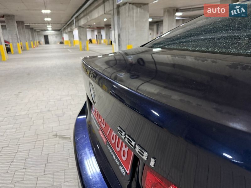 Седан BMW 3 Series 2012 в Тернополі
