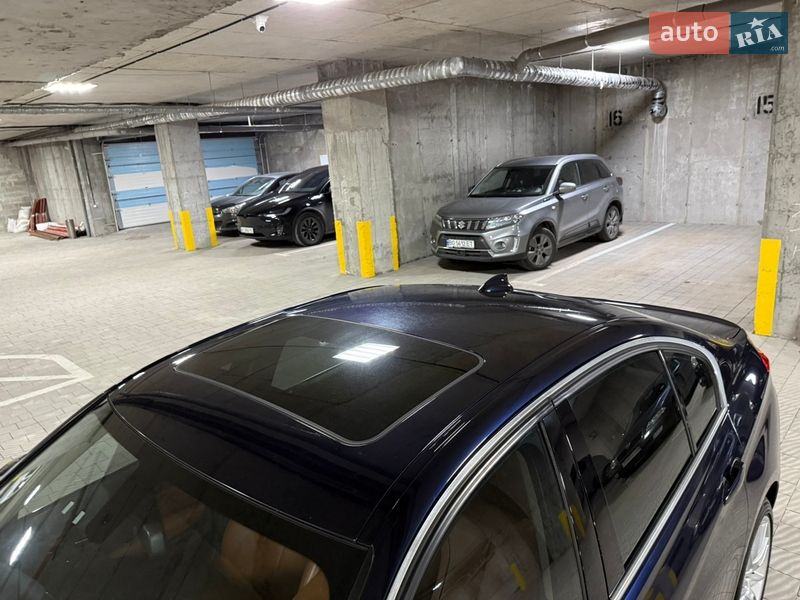 Седан BMW 3 Series 2012 в Тернополі