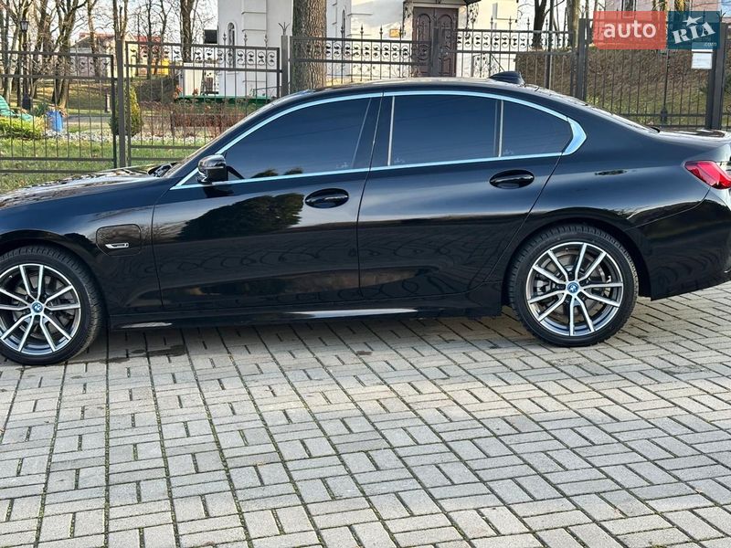 Седан BMW 3 Series 2022 в Киеве фото 14 Седан BMW 3 Series 2022 в Киеве