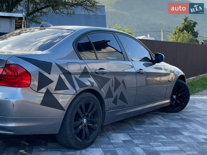 Седан BMW 3 Series 2009 в Ивано-Франковске фото 6 Седан BMW 3 Series 2009 в Ивано-Франковске