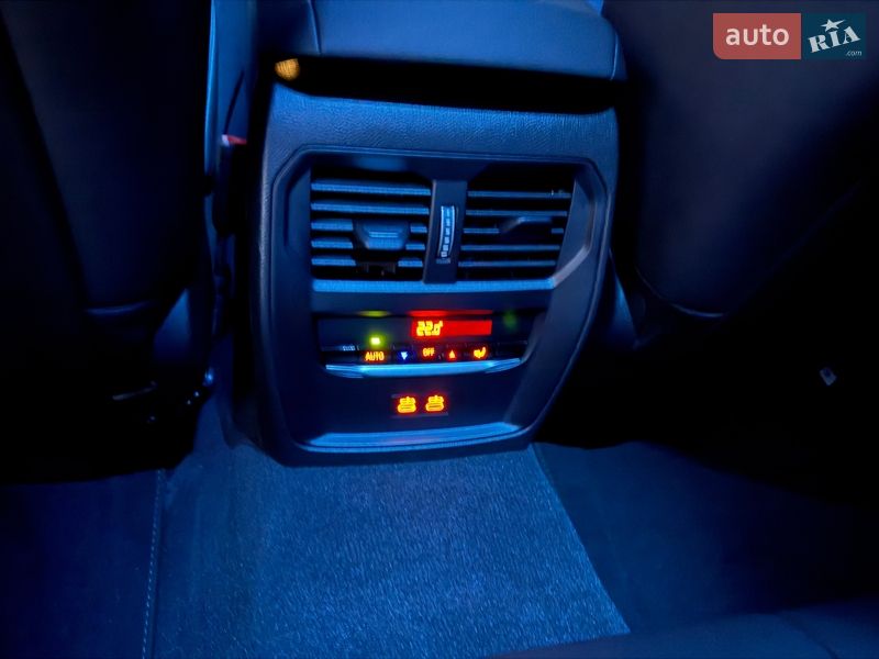 Седан BMW 3 Series 2024 в Трускавце