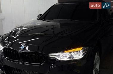 Седан BMW 3 Series 2014 в Чернівцях