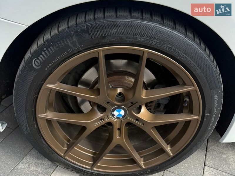 Седан BMW 3 Series 2017 в Ужгороді