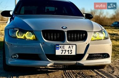 Седан BMW 3 Series 2005 в Кам'янському