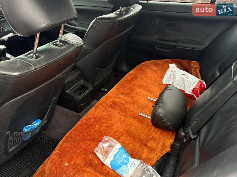 Седан BMW 3 Series 1991 в Охтирці
