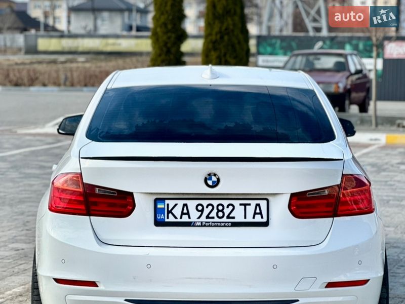 Седан BMW 3 Series 2013 в Ірпені