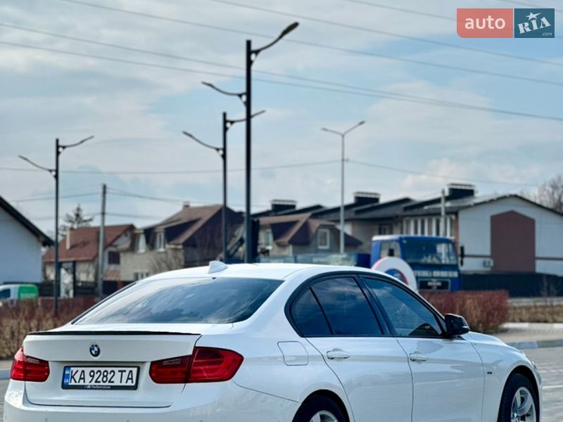 Седан BMW 3 Series 2013 в Ірпені