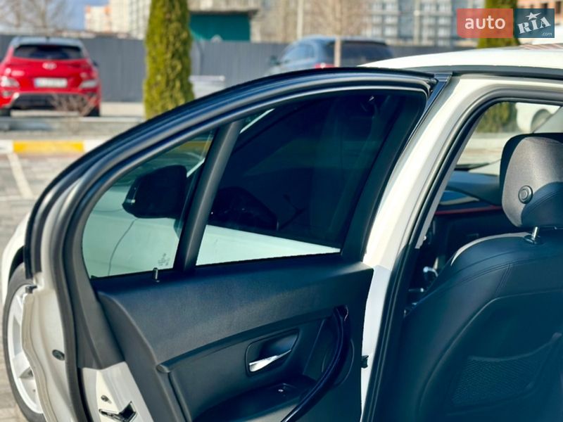 Седан BMW 3 Series 2013 в Ірпені