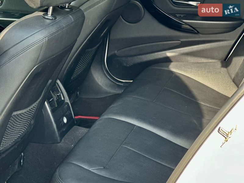 Седан BMW 3 Series 2013 в Ірпені