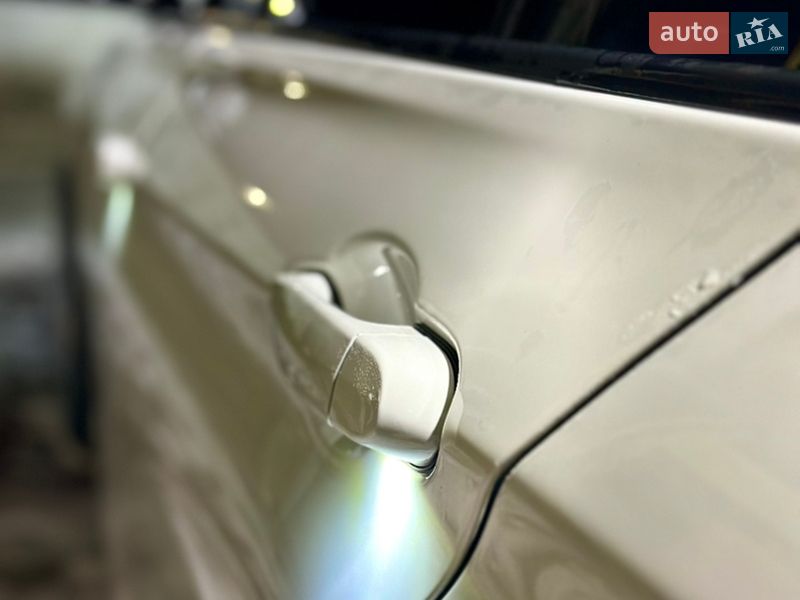 Седан BMW 3 Series 2013 в Ірпені