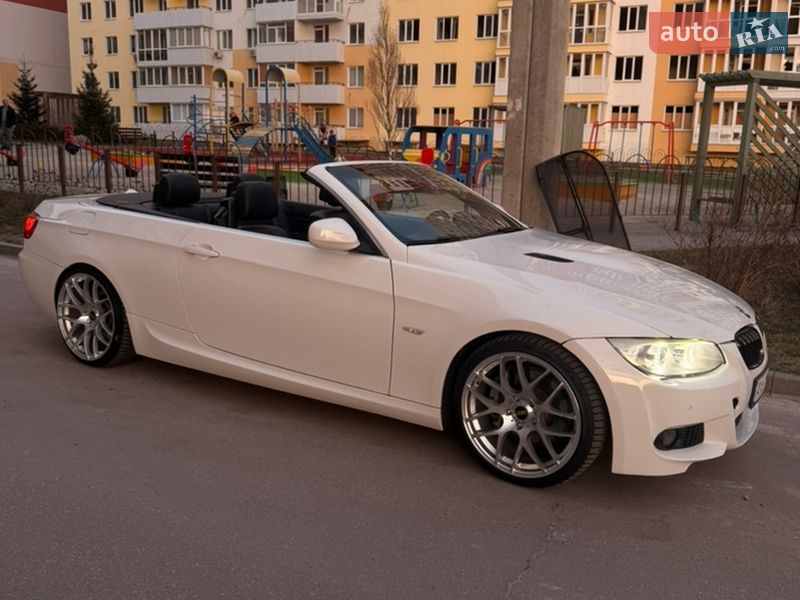 BMW 3 Series 2011
