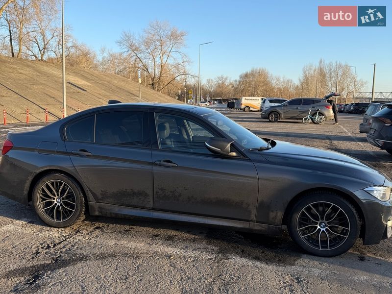 Седан BMW 3 Series 2015 в Киеве