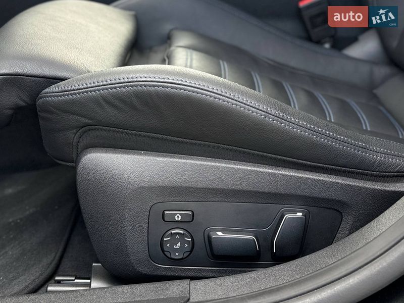 Седан BMW 3 Series 2025 в Киеве