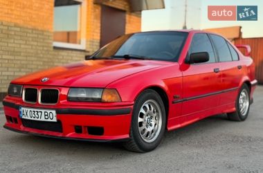 Седан BMW 3 Series 1995 в Днепре
