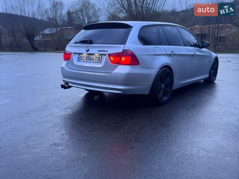 Универсал BMW 3 Series 2010 в Дрогобыче