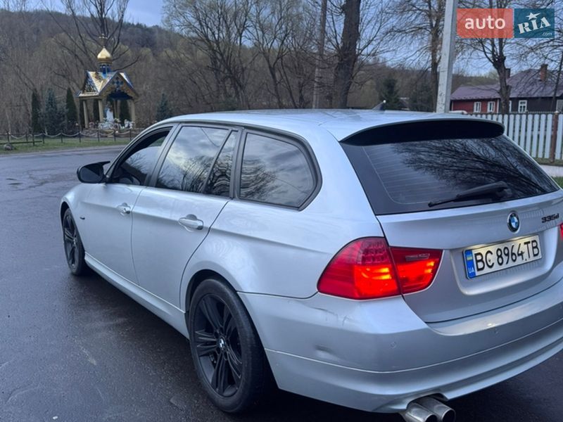 Универсал BMW 3 Series 2010 в Дрогобыче