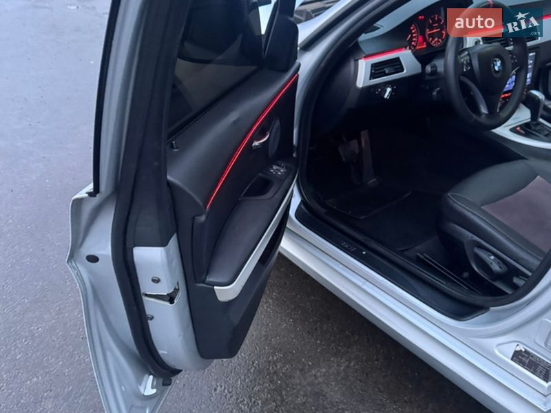 Универсал BMW 3 Series 2010 в Дрогобыче