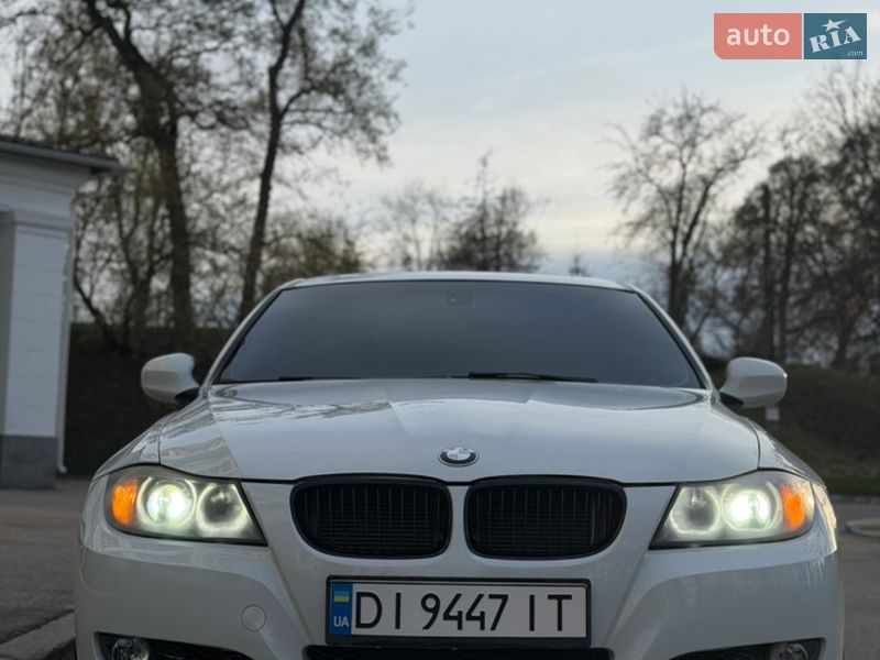 Седан BMW 3 Series 2010 в Белой Церкви