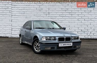 Седан BMW 3 Series 1996 в Киеве