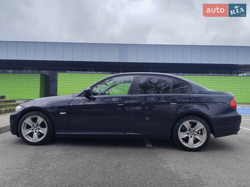 Седан BMW 3 Series 2009 в Києві фото 2 Седан BMW 3 Series 2009 в Києві