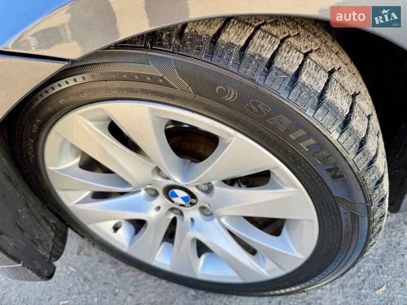 Седан BMW 3 Series 2005 в Києві