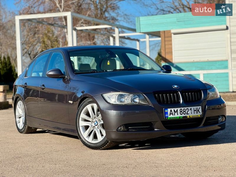 Седан BMW 3 Series 2005 в Києві