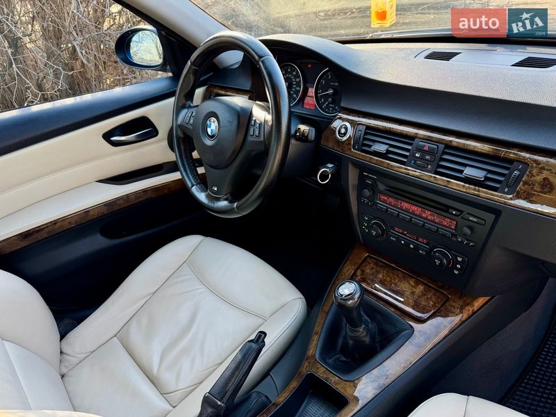 Седан BMW 3 Series 2005 в Києві