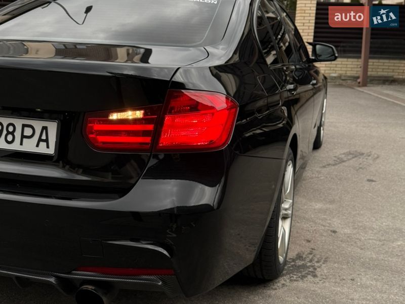 Седан BMW 3 Series 2015 в Харкові