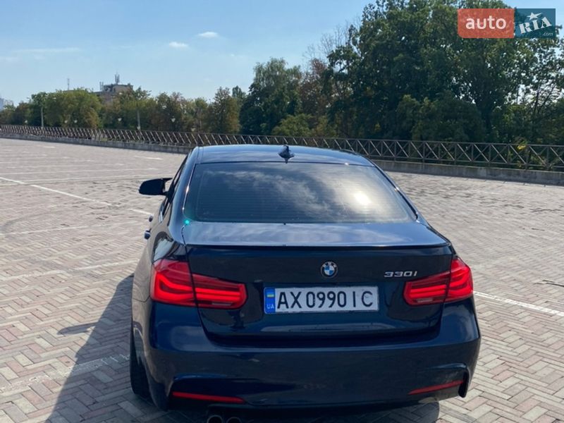 Седан BMW 3 Series 2016 в Харкові