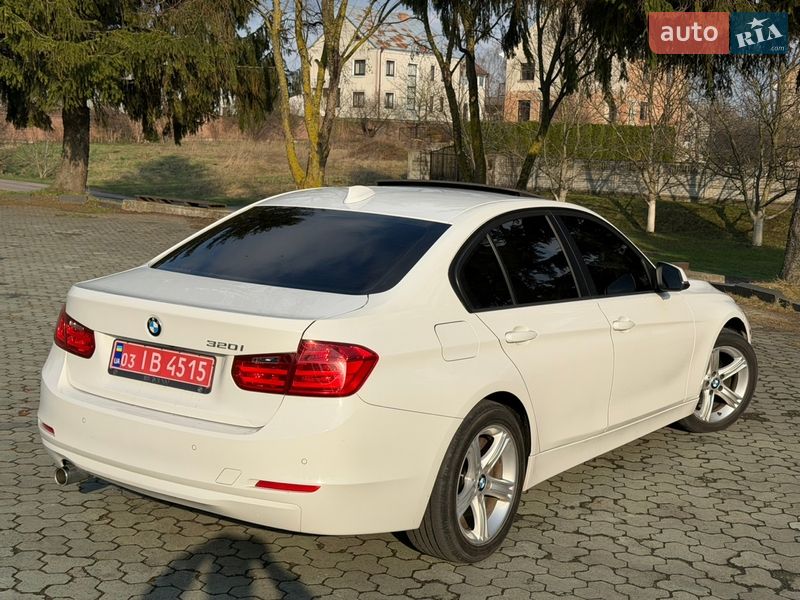 Седан BMW 3 Series 2014 в Дубно