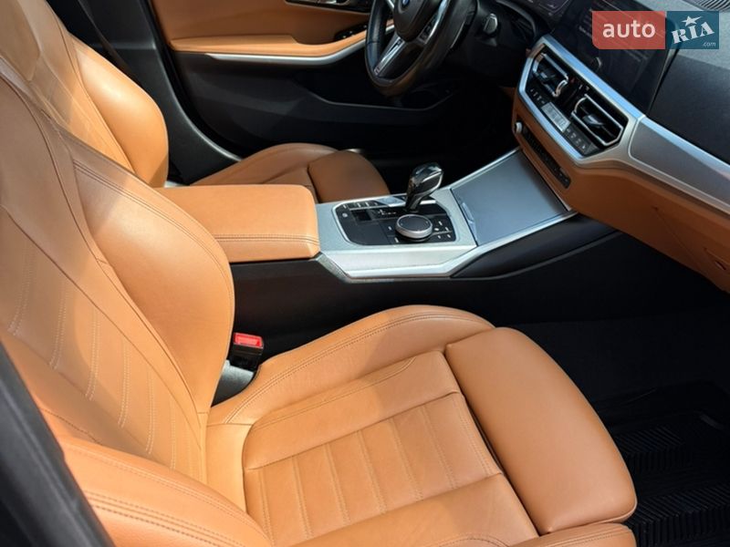Седан BMW 3 Series 2020 в Ровно