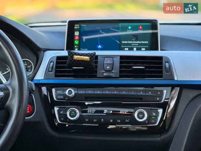 Седан BMW 3 Series 2017 в Житомире