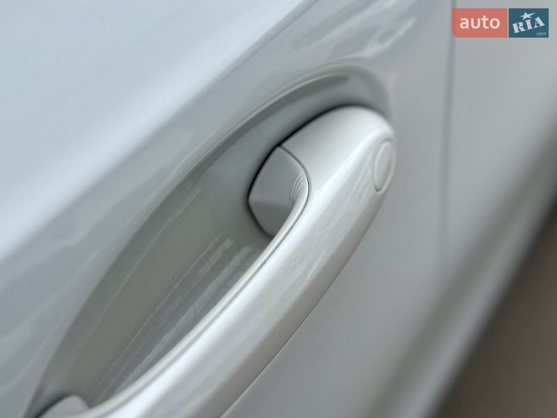 Седан BMW 3 Series 2020 в Києві фото 18 Седан BMW 3 Series 2020 в Києві