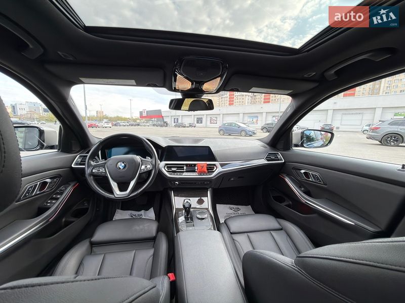 Седан BMW 3 Series 2019 в Одессе