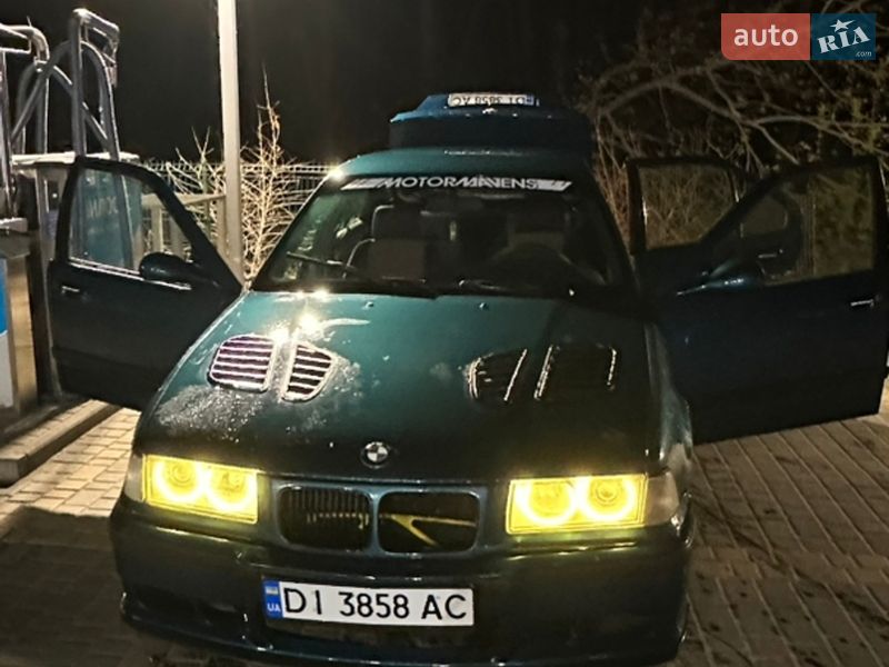 Седан BMW 3 Series 1995 в Днепре
