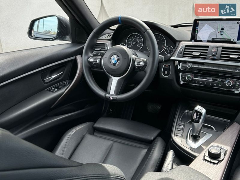Седан BMW 3 Series 2015 в Луцке
