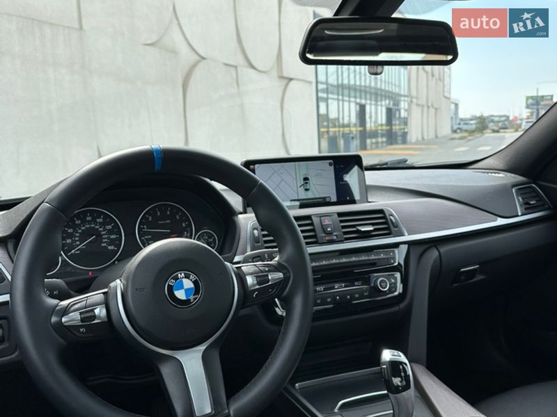 Седан BMW 3 Series 2015 в Луцке