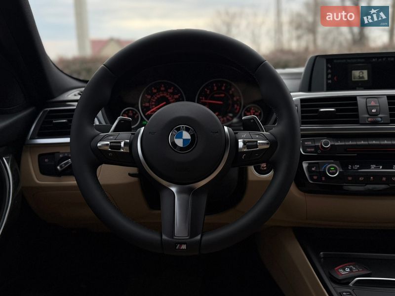 Седан BMW 3 Series 2017 в Одессе