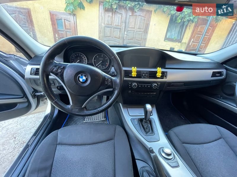 Универсал BMW 3 Series 2009 в Черновцах фото 8 Универсал BMW 3 Series 2009 в Черновцах