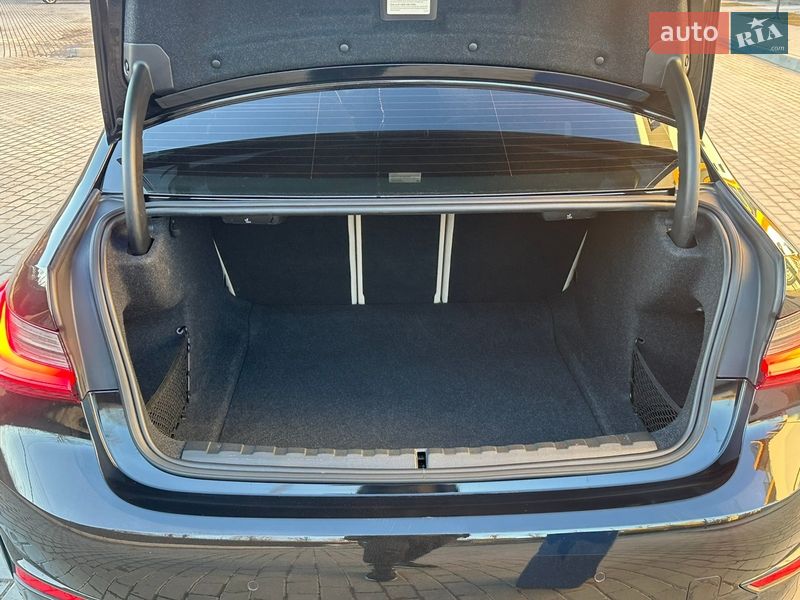 Седан BMW 3 Series 2020 в Виннице